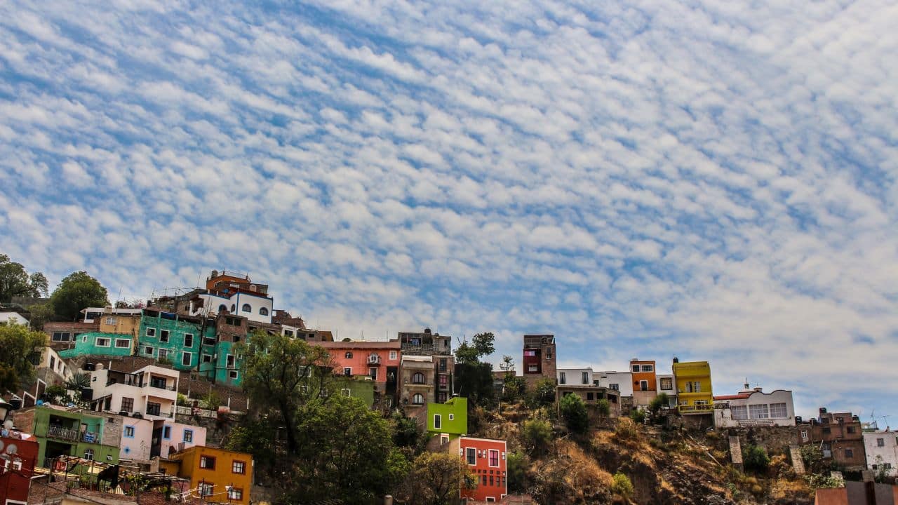 Guanajuato und Himmel