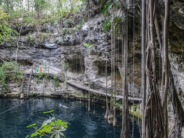 Cenote X´Canché bei Ek Balam